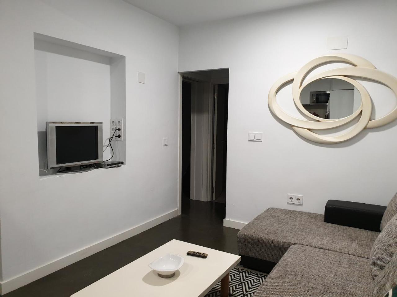 Moderno Y Luminoso Apartamento Sevilla Buitenkant foto