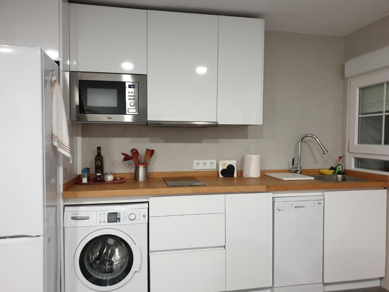 Moderno Y Luminoso Apartamento Sevilla Buitenkant foto