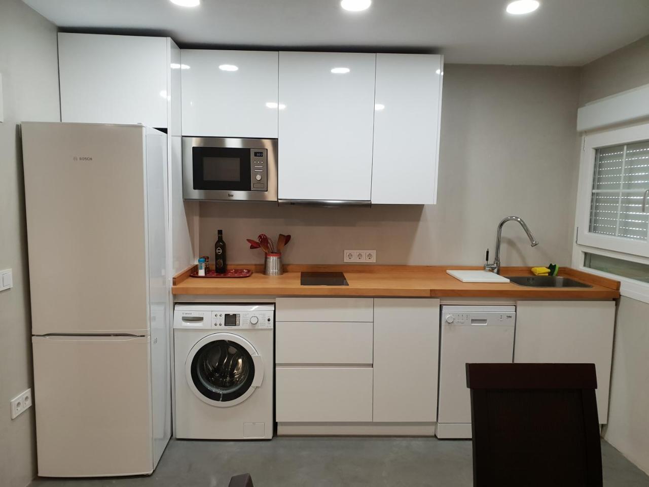 Moderno Y Luminoso Apartamento Sevilla Buitenkant foto